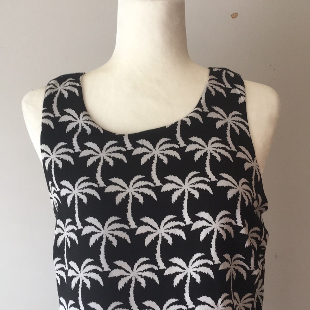 SOLD Gabriella Rocha | Sleeveless Dennet Swing - Picture 5 of 8